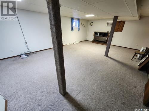 205 1St Avenue Nw, Weyburn, SK - Indoor Photo Showing Basement