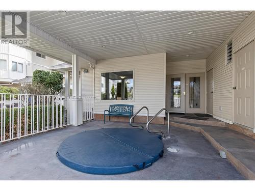 2100 Boucherie Road Unit# 415, West Kelowna, BC - Outdoor