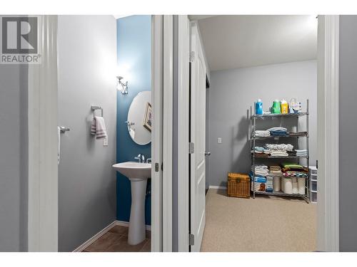 2100 Boucherie Road Unit# 415, West Kelowna, BC - Indoor Photo Showing Bathroom