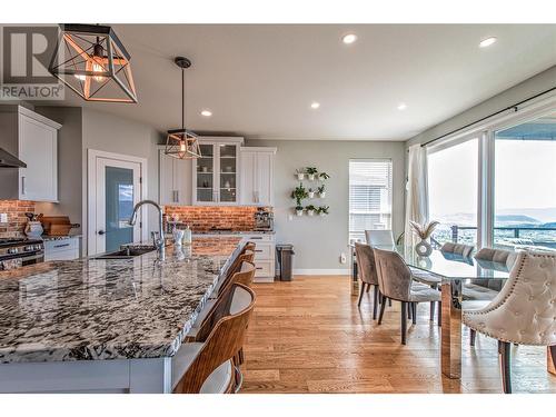 6670 Blackcomb Way, Vernon, BC - Indoor Photo Showing Dining Room