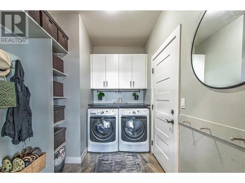 6670 Blackcomb Way, Vernon, BC - Indoor Photo Showing Laundry Room