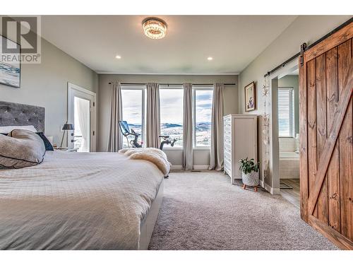 6670 Blackcomb Way, Vernon, BC - Indoor Photo Showing Bedroom