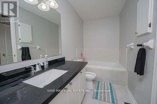 14 Seed Court, Brampton (Fletcher'S Creek Village), ON - Indoor Photo Showing Bathroom