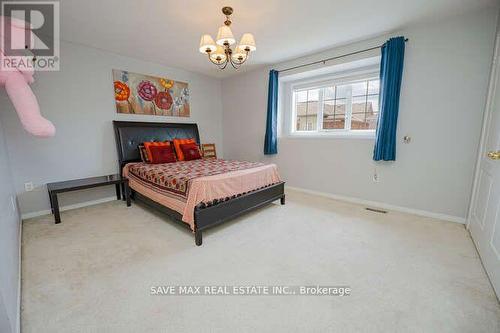 14 Seed Court, Brampton (Fletcher'S Creek Village), ON - Indoor Photo Showing Bedroom