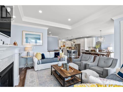 1598 Emerald Drive, Kamloops, BC - Indoor Photo Showing Living Room With Fireplace