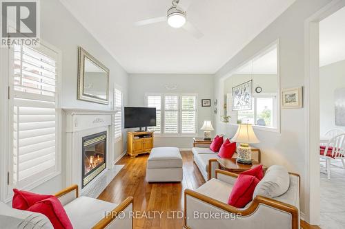 8 Meadowlark Drive, Halton Hills (Georgetown), ON - Indoor Photo Showing Living Room With Fireplace