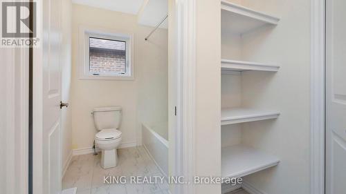 1691 Corsal Court, Innisfil, ON - Indoor Photo Showing Bathroom