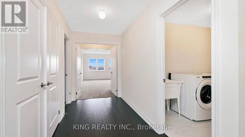 1691 Corsal Court, Innisfil, ON - Indoor Photo Showing Laundry Room