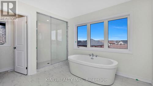 1691 Corsal Court, Innisfil, ON - Indoor Photo Showing Bathroom