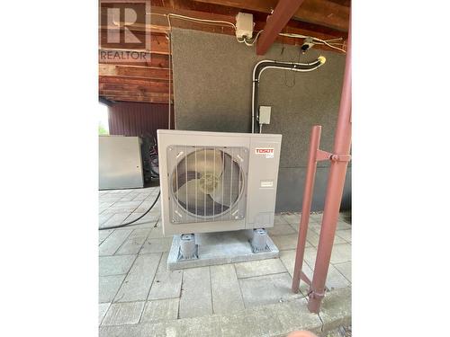 3164 Murray Road, South Slocan, BC - Indoor Photo Showing Laundry Room