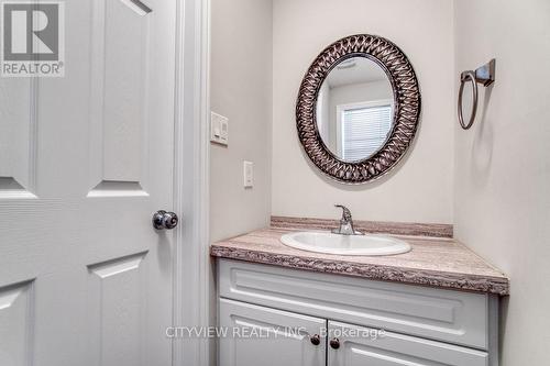 37 - 9 Hampton Brook Way, Hamilton (Mount Hope), ON - Indoor Photo Showing Bathroom