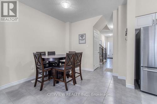 37 - 9 Hampton Brook Way, Hamilton (Mount Hope), ON - Indoor Photo Showing Dining Room