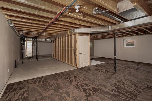 6 Parkside Place, Steinbach, MB - Indoor Photo Showing Basement