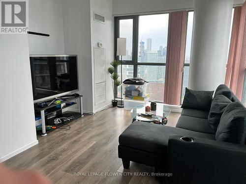 4206 - 159 Dundas Street, Toronto, ON - Indoor Photo Showing Living Room