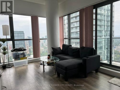 4206 - 159 Dundas Street, Toronto, ON - Indoor Photo Showing Living Room