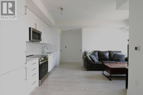 505 - 2450 Old Bronte Road, Oakville (Palermo West), ON - Indoor Photo Showing Kitchen