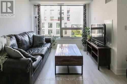 505 - 2450 Old Bronte Road, Oakville (Palermo West), ON - Indoor Photo Showing Living Room