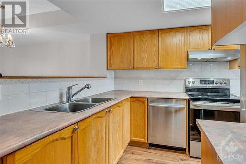 4472 Harper Avenue, Ottawa, ON - Indoor Photo Showing Kitchen With Double Sink