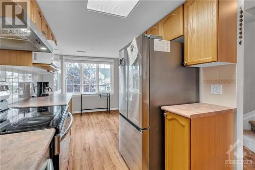 4472 Harper Avenue, Ottawa, ON - Indoor Photo Showing Kitchen