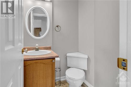 4472 Harper Avenue, Ottawa, ON - Indoor Photo Showing Bathroom