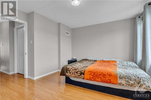 4472 Harper Avenue, Ottawa, ON - Indoor Photo Showing Bedroom