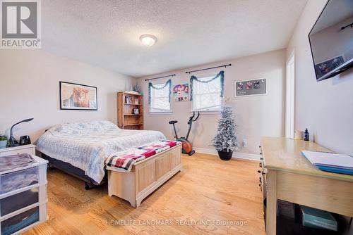 164 Brian Boulevard, Hamilton (Waterdown), ON - Indoor Photo Showing Bedroom