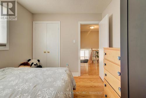 164 Brian Boulevard, Hamilton, ON - Indoor Photo Showing Bedroom