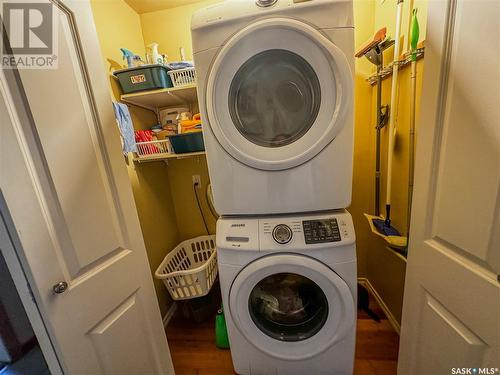 1 Park Boulevard, Melville, SK - Indoor Photo Showing Laundry Room