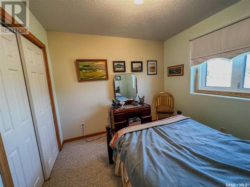 1 Park Boulevard, Melville, SK - Indoor Photo Showing Bedroom