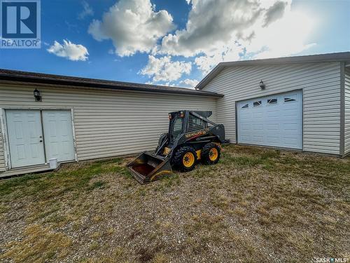 1 Park Boulevard, Melville, SK - Outdoor