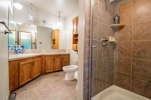 3 Playgreen Place, Arborg, MB - Indoor Photo Showing Bathroom