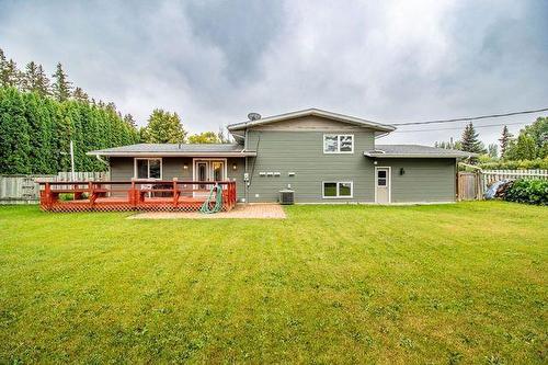 3 Playgreen Place, Arborg, MB - Outdoor With Deck Patio Veranda