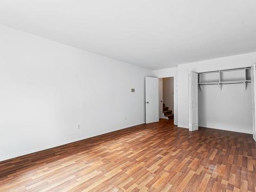 Master bedroom - 206-31 Rue Sherbrooke E., Montréal (Le Plateau-Mont-Royal), QC - Indoor Photo Showing Other Room