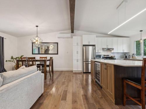 Vue d'ensemble - 66 Rue Desjardins, Gatineau (Hull), QC - Indoor Photo Showing Kitchen With Upgraded Kitchen