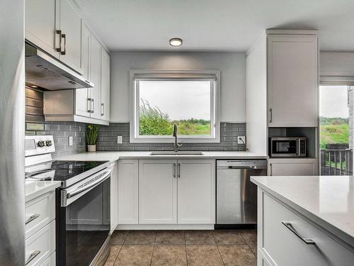 Cuisine - 770 Rue Du Moissonneur, La Prairie, QC - Indoor Photo Showing Kitchen