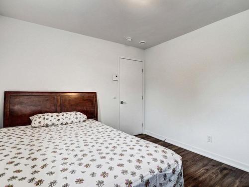 Chambre Ã Â coucher - 770 Rue Du Moissonneur, La Prairie, QC - Indoor Photo Showing Bedroom