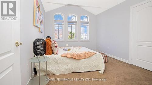 58 Masken Circle, Brampton (Northwest Brampton), ON - Indoor Photo Showing Bedroom