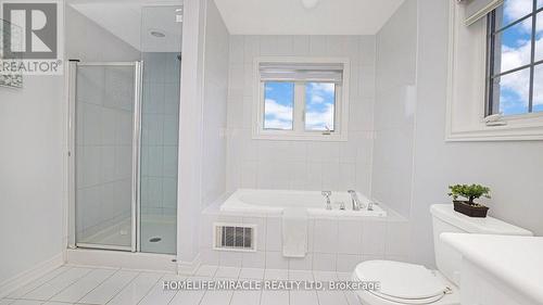 58 Masken Circle, Brampton, ON - Indoor Photo Showing Bathroom