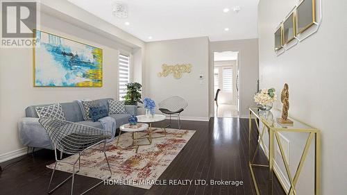 58 Masken Circle, Brampton (Northwest Brampton), ON - Indoor Photo Showing Living Room