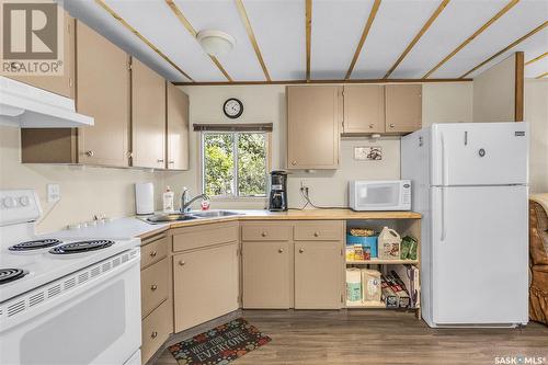 1507 Kakwa Lane, Turtle Lake, SK - Indoor Photo Showing Kitchen With Double Sink