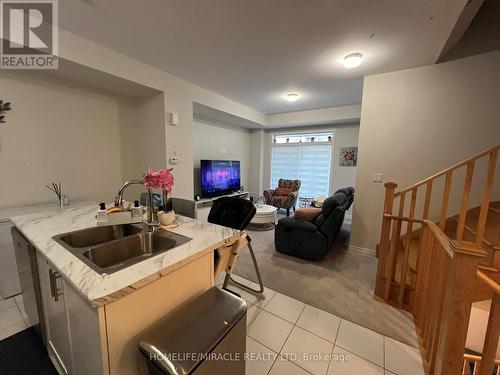 1130 Lockie Drive, Oshawa (Kedron), ON - Indoor Photo Showing Other Room