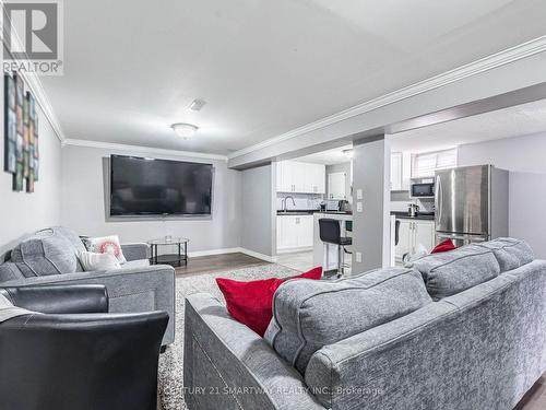 7182 Harwick Drive, Mississauga (Malton), ON - Indoor Photo Showing Living Room