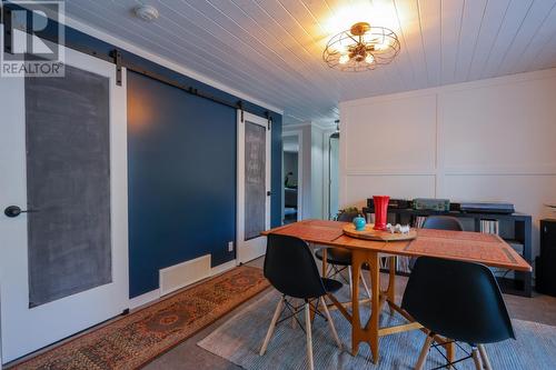 810 Silver Cove Drive, Silverton, BC - Indoor Photo Showing Dining Room