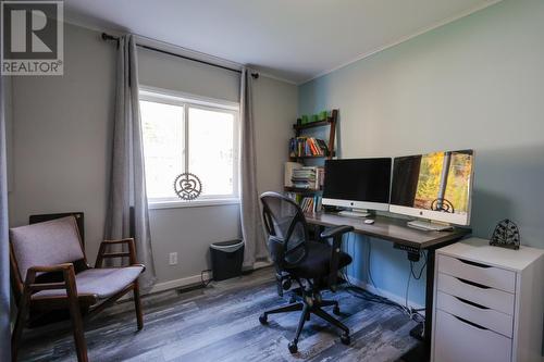 810 Silver Cove Drive, Silverton, BC - Indoor Photo Showing Office