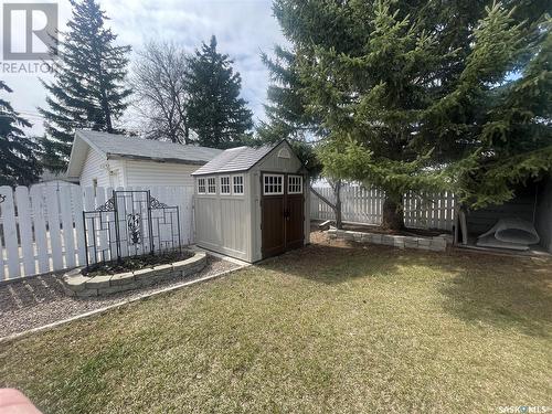 107 Griffin Street, Maple Creek, SK - Outdoor