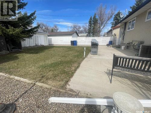 107 Griffin Street, Maple Creek, SK - Outdoor