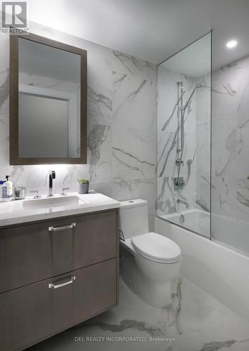 802 - 455 Wellington Street W, Toronto (Waterfront Communities), ON - Indoor Photo Showing Bathroom