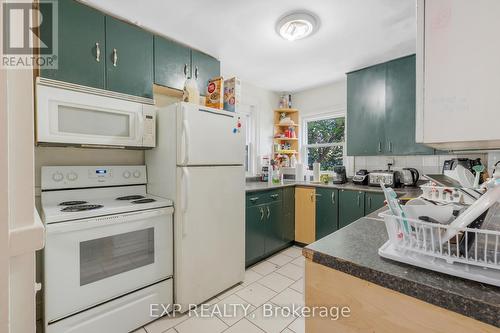 171 Arkell Street, Hamilton (Westdale), ON - Indoor Photo Showing Kitchen