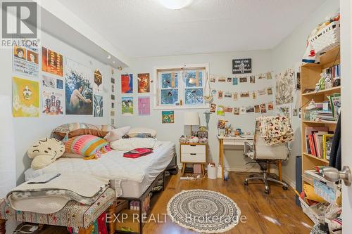 139 Whitney Avenue, Hamilton (Ainslie Wood), ON - Indoor Photo Showing Bedroom