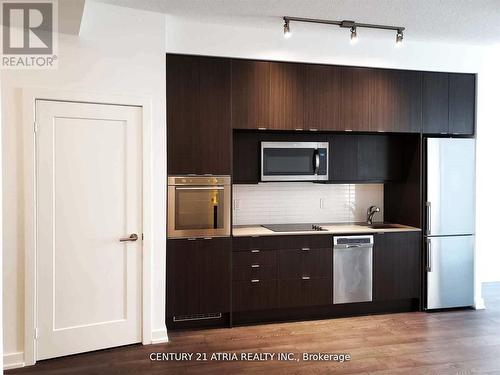 2807 - 10 York Street, Toronto, ON - Indoor Photo Showing Kitchen